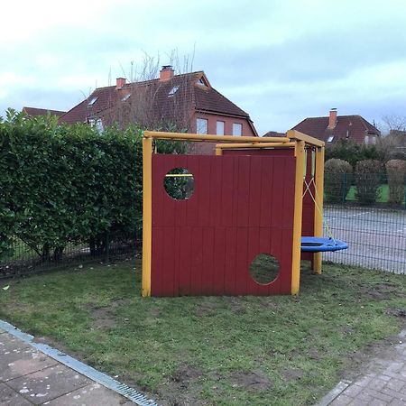 Ferienhaus Hooksiel Mit Sauna Und Kamin ชิลลิคช์ ภายนอก รูปภาพ