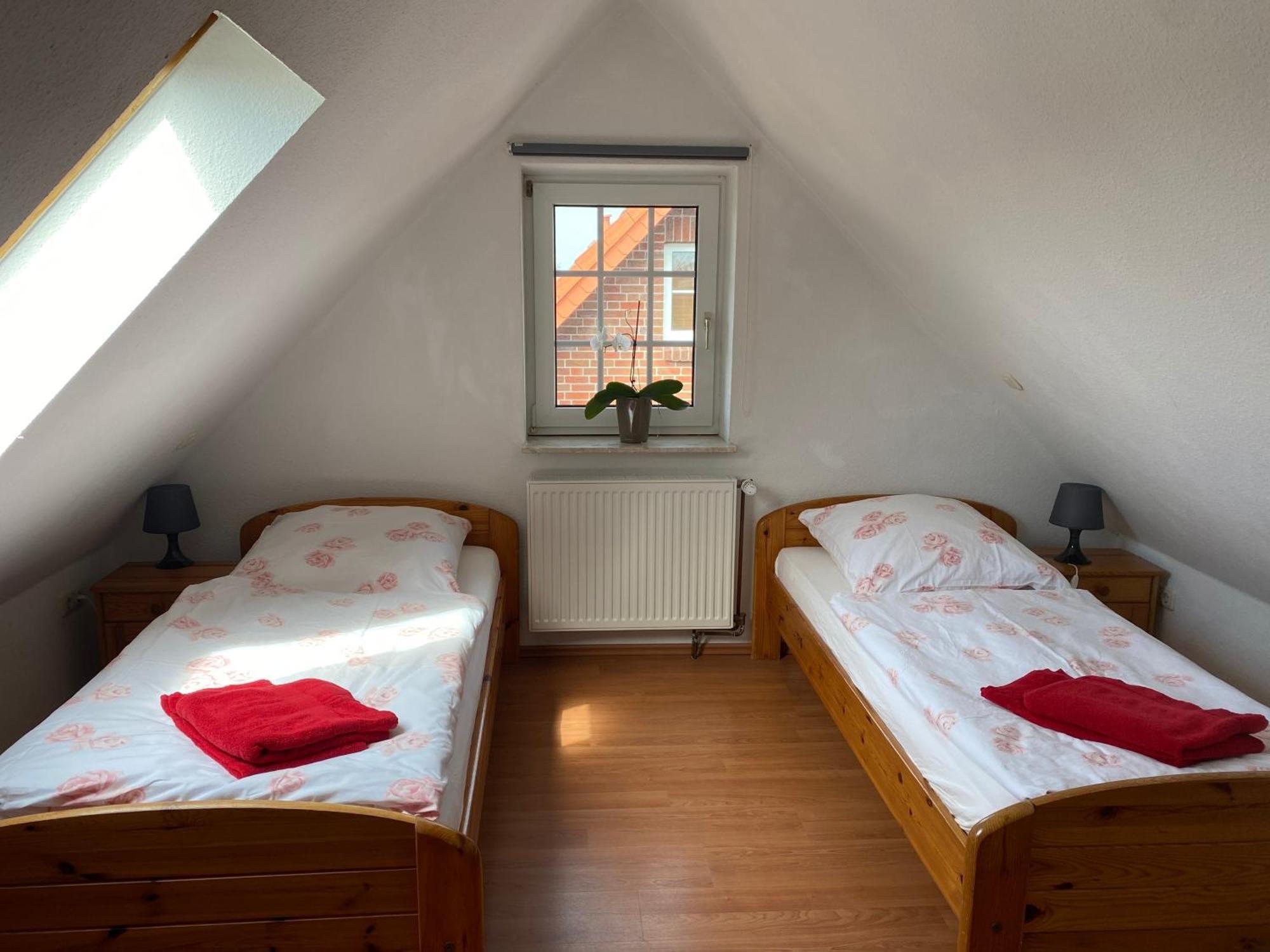Ferienhaus Hooksiel Mit Sauna Und Kamin ชิลลิคช์ ภายนอก รูปภาพ