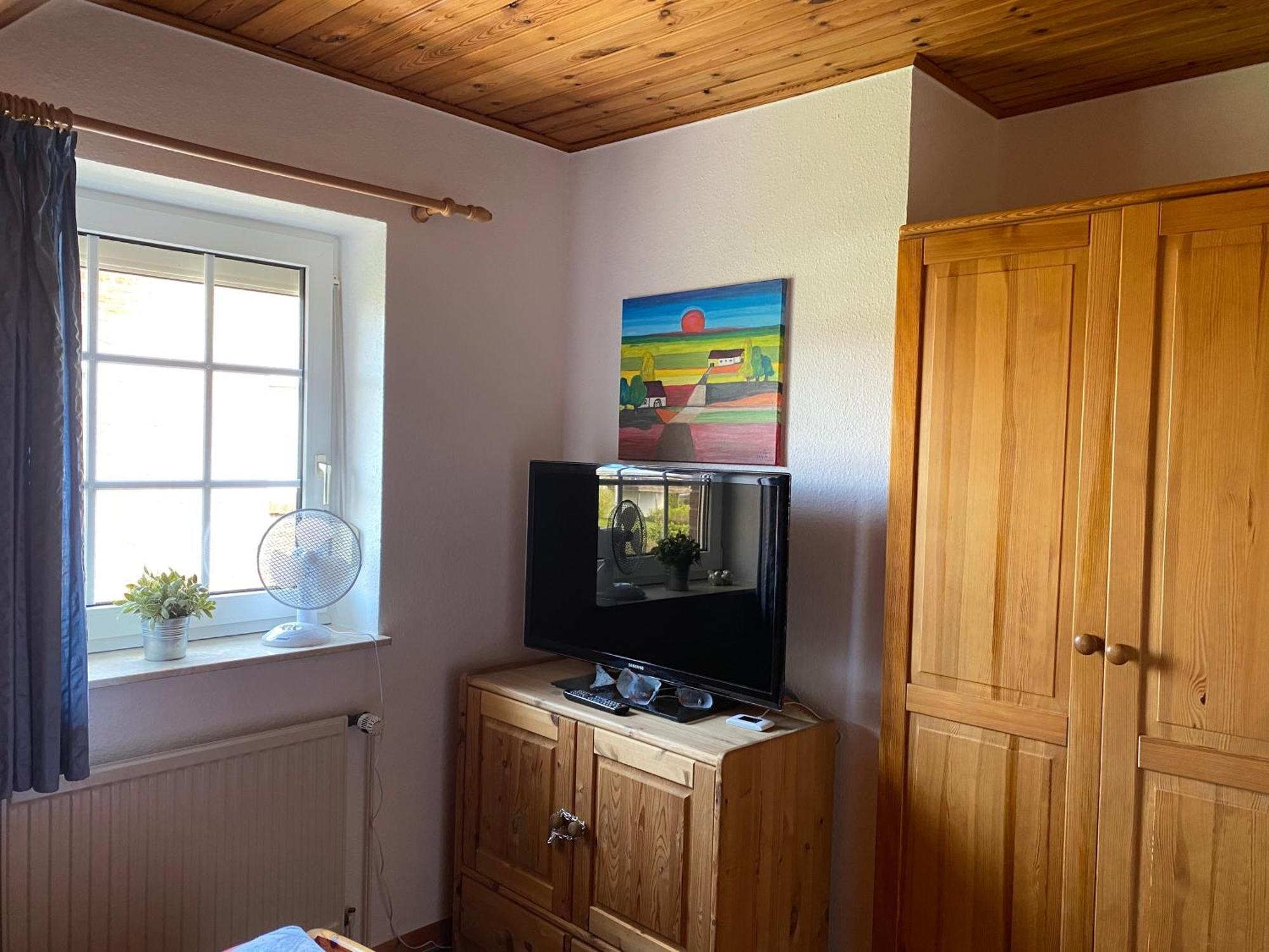 Ferienhaus Hooksiel Mit Sauna Und Kamin ชิลลิคช์ ภายนอก รูปภาพ